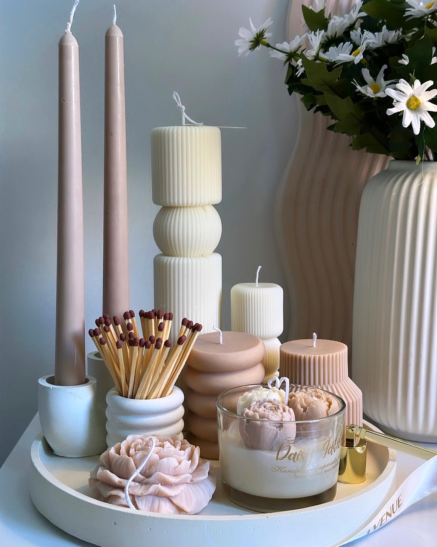 CREAMY BEIGE TABLE DECOR CANDLES